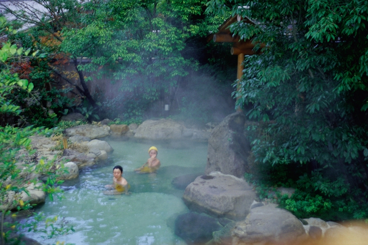 自宅で温泉♨️北投の湯 高純度プレート 天然記念物 桐箱保証書付 