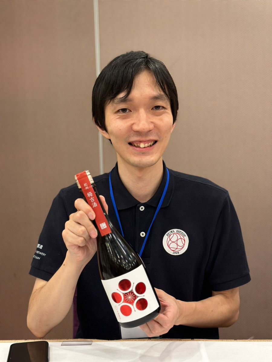 ▲平和酒造 手嶋光推薦「紀州梅古酒」。圖：蔡雅雯/攝影